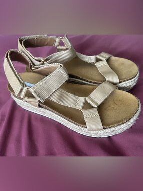Steve Madden Beige Strappy Espadrille Sandals